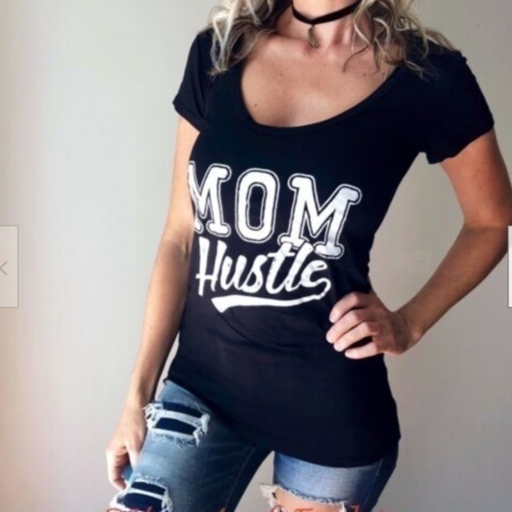 "Mom Hustle" Graphic Short Sleeve Scoop Neck Lightweight Stretch Top Shirt Tee - Picture 3 of 5